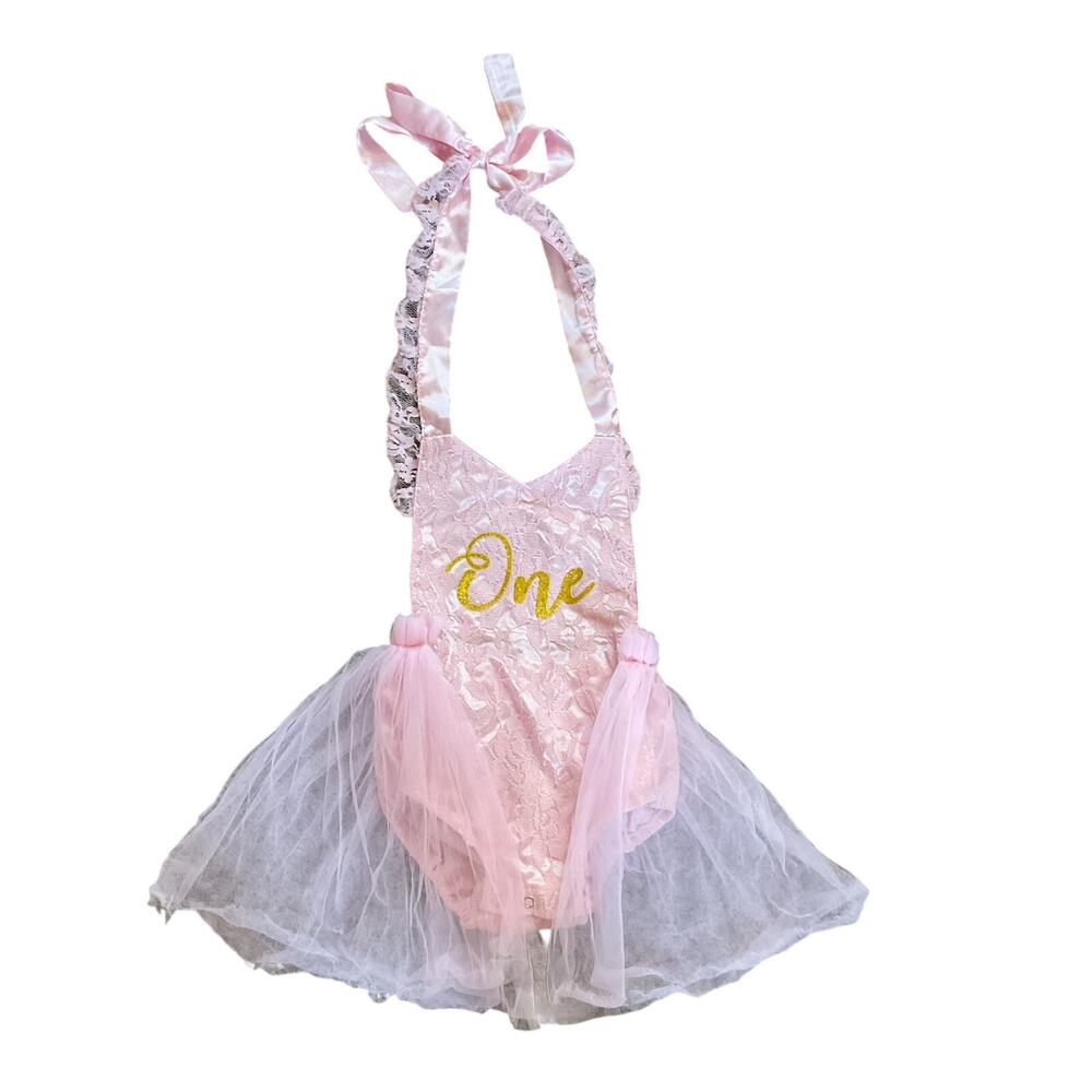 NWT Ibton Castle Baby Girl Pink Lace “One” First Birthday Tutu Romper Cake Smash